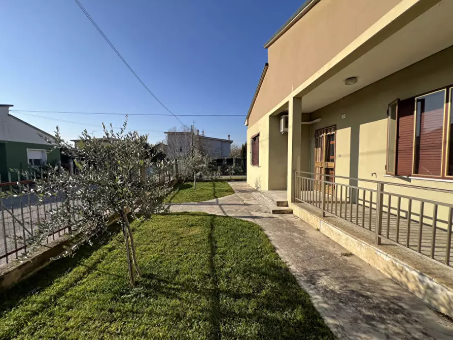 Immagine 4 di Casa indipendente in vendita  in via pastrengo, 16 a Legnago