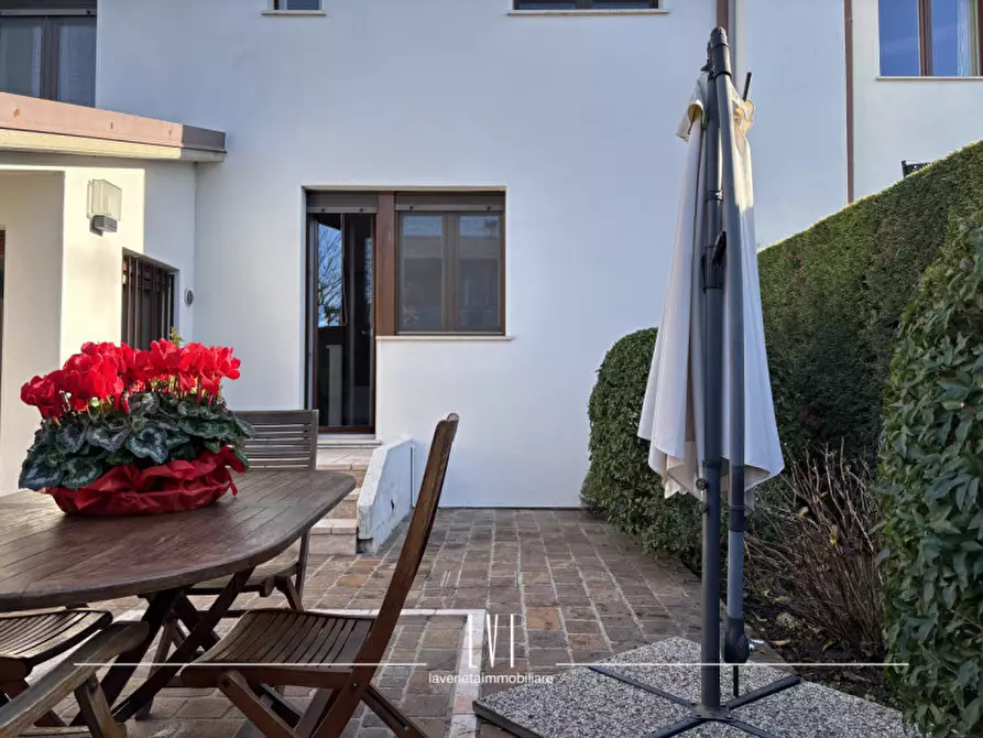 Immagine 8 di Villetta a schiera in vendita  in Via Don Luigi Orione a San Donà Di Piave