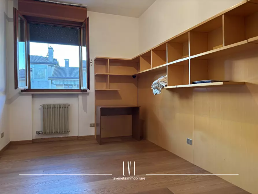 Immagine 13 di Appartamento in vendita  in giuseppe saragat a San Donà Di Piave