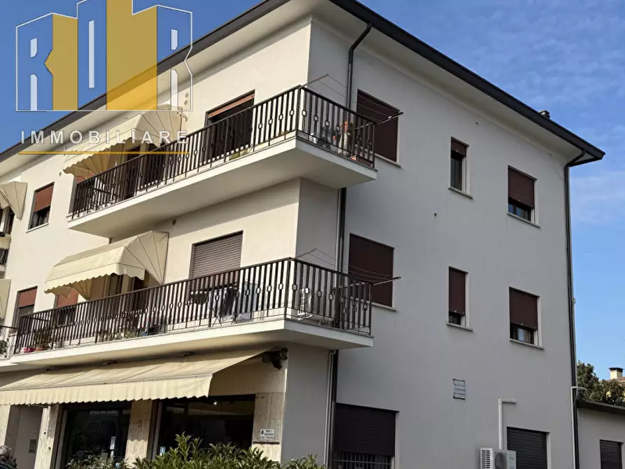 Immagine 1 di Appartamento in vendita  in Strada Canizzano 6 a Treviso