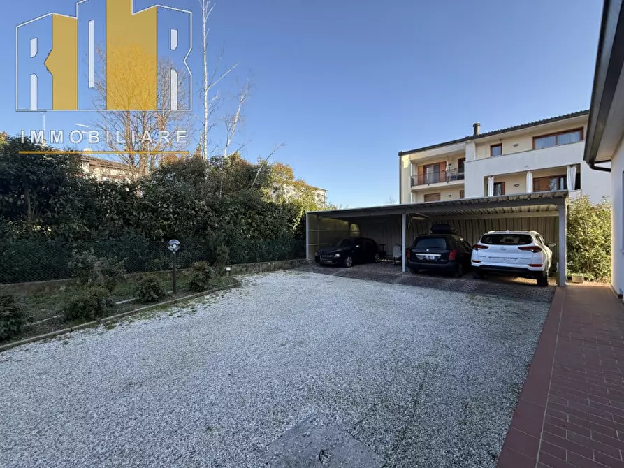 Immagine 14 di Appartamento in vendita  in Strada Canizzano 6 a Treviso