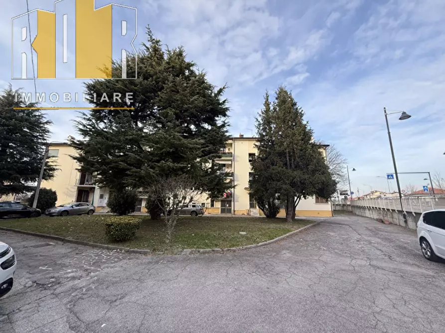 Immagine 16 di Appartamento in vendita  in Via Benedetto Cairoli a Dolo