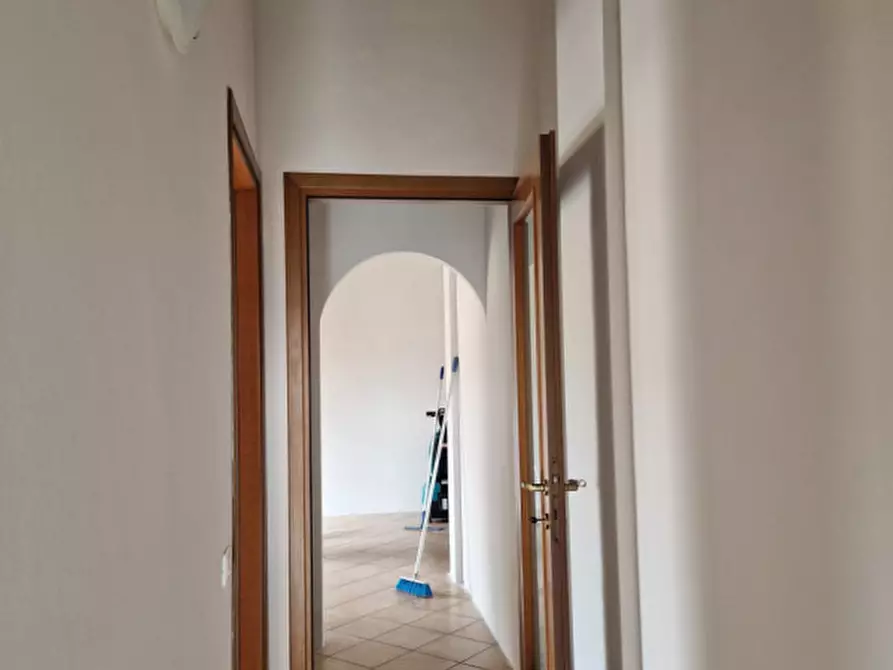 Immagine 5 di Appartamento in vendita  in via molini a Monteciccardo