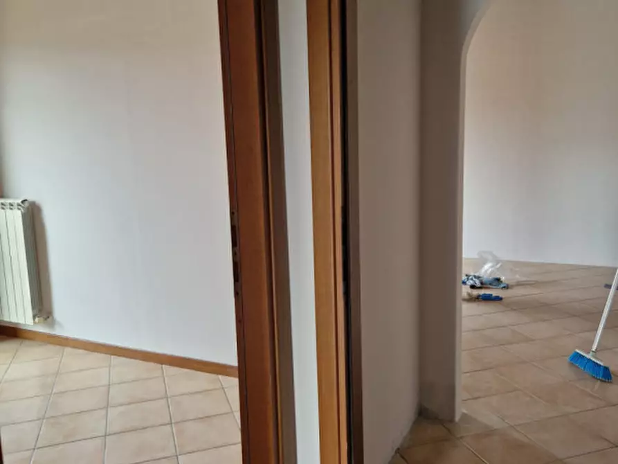 Immagine 6 di Appartamento in vendita  in via molini a Monteciccardo