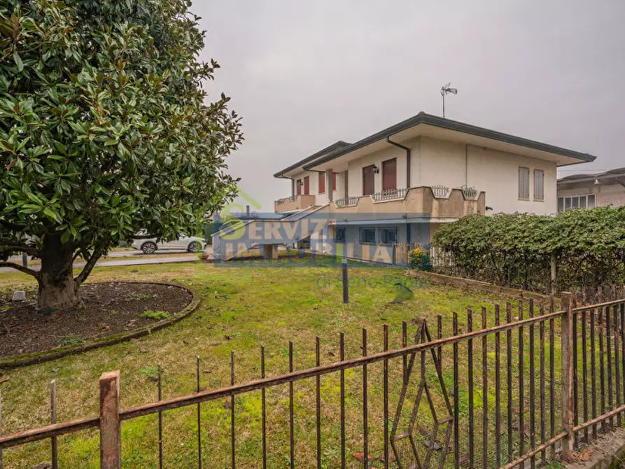 Immagine 29 di Casa indipendente in vendita  in Via Santa Lucia a Lusia