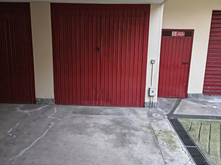 Immagine 7 di Garage in vendita  in Via Vistrorio 84 a Torino