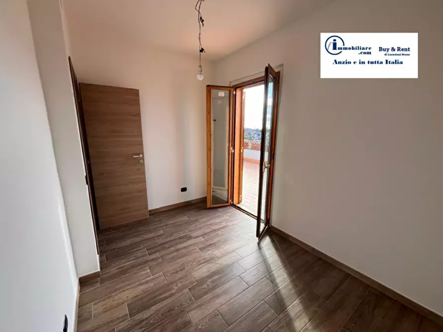 Immagine 8 di Appartamento in vendita  in Via Massimo D'Azeglio a Anzio