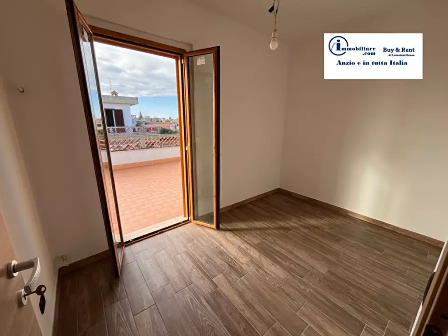 Immagine 9 di Appartamento in vendita  in Via Massimo D'Azeglio a Anzio