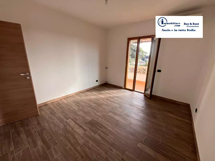 Immagine 10 di Appartamento in vendita  in Via Massimo D'Azeglio a Anzio