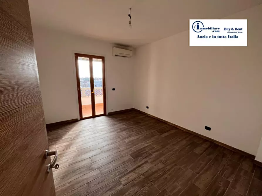 Immagine 11 di Appartamento in vendita  in Via Massimo D'Azeglio a Anzio