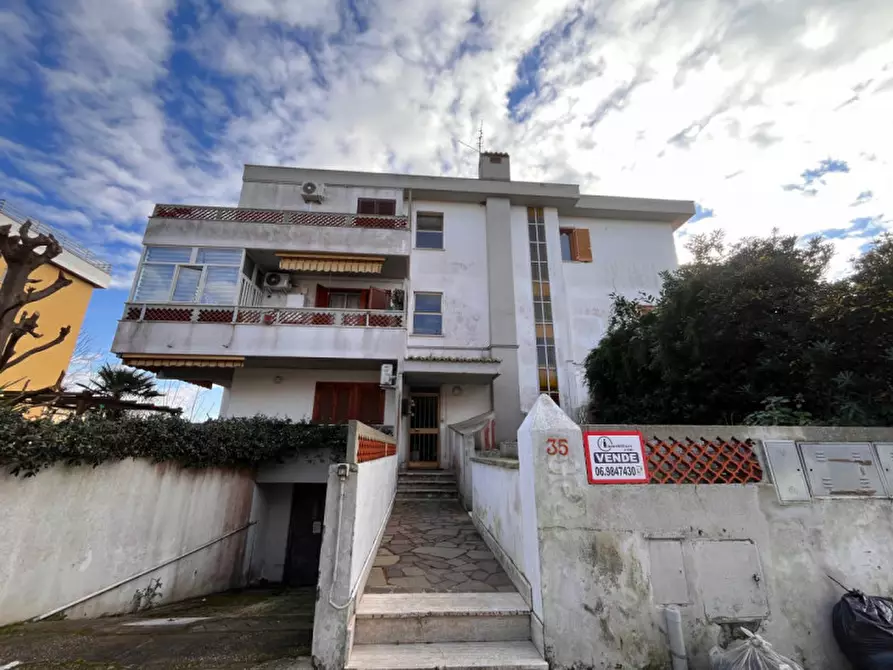 Immagine 20 di Appartamento in vendita  in Via Massimo D'Azeglio a Anzio