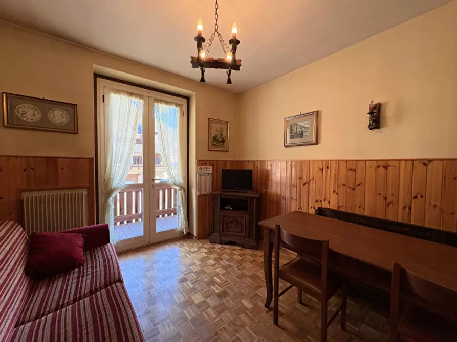 Immagine 1 di Appartamento in vendita  in Via Alpini a Auronzo Di Cadore