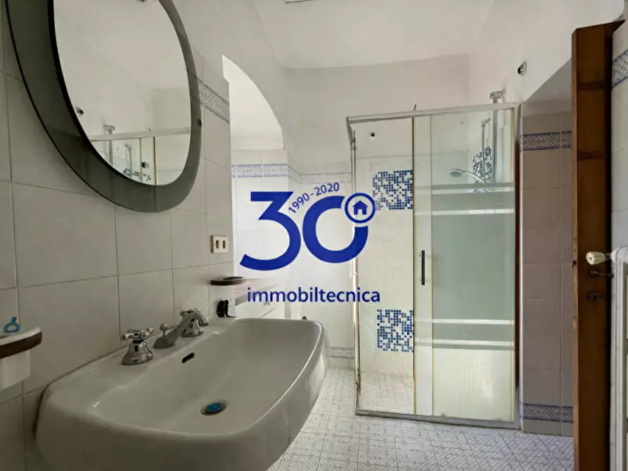 Immagine 17 di Appartamento in affitto  in Via Mazzini a Arezzo