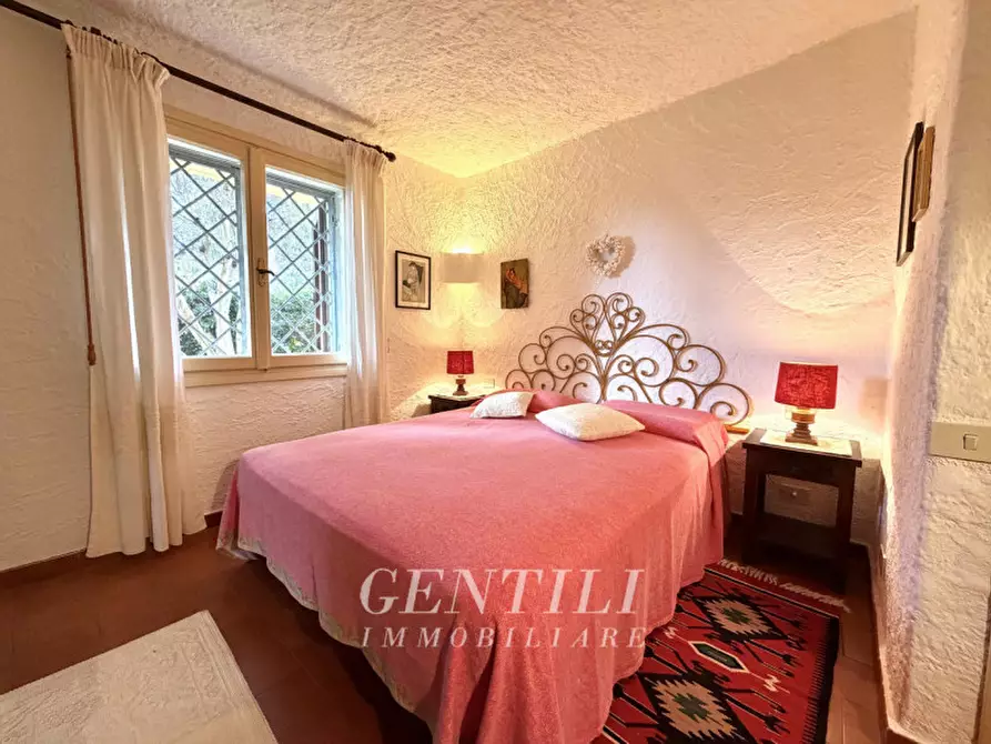 Immagine 8 di Villa in vendita  in Via del Tiglio a Arzachena