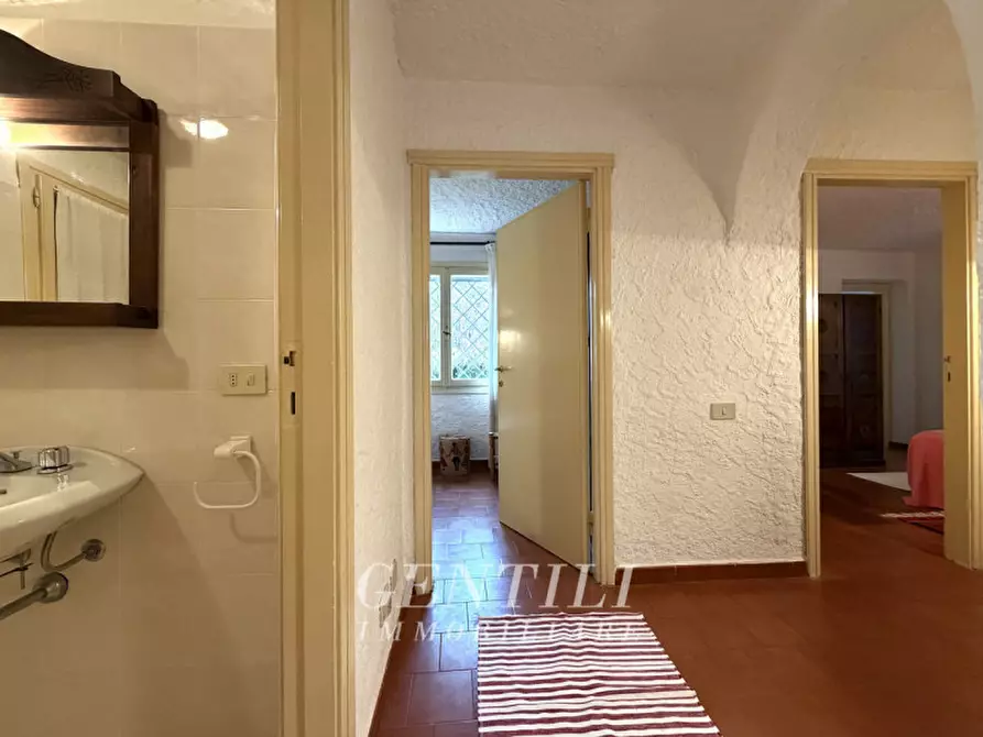 Immagine 18 di Villa in vendita  in Via del Tiglio a Arzachena