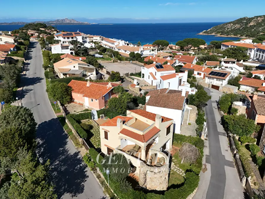 Immagine 34 di Villa in vendita  in Via del Tiglio a Arzachena