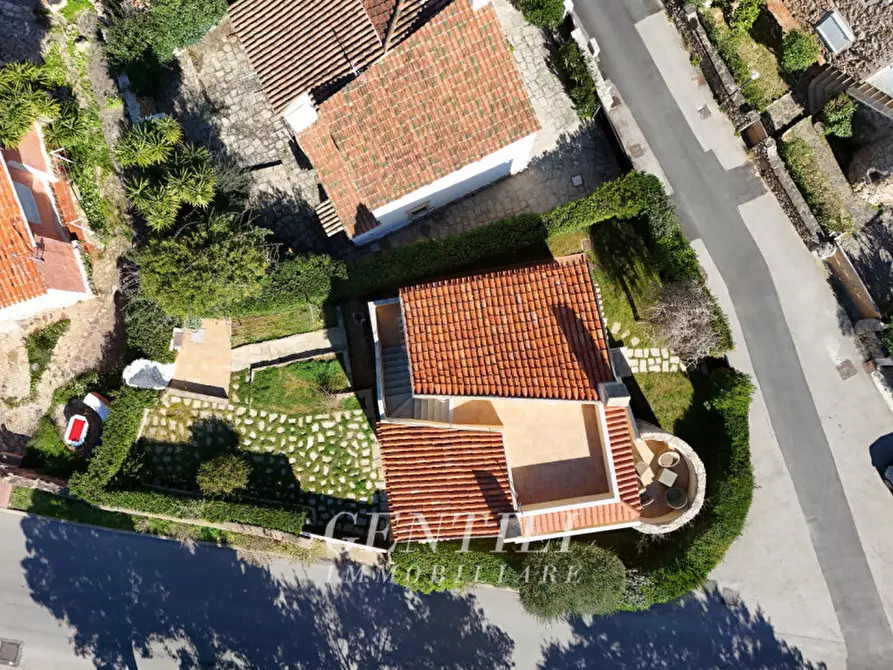 Immagine 38 di Villa in vendita  in Via del Tiglio a Arzachena