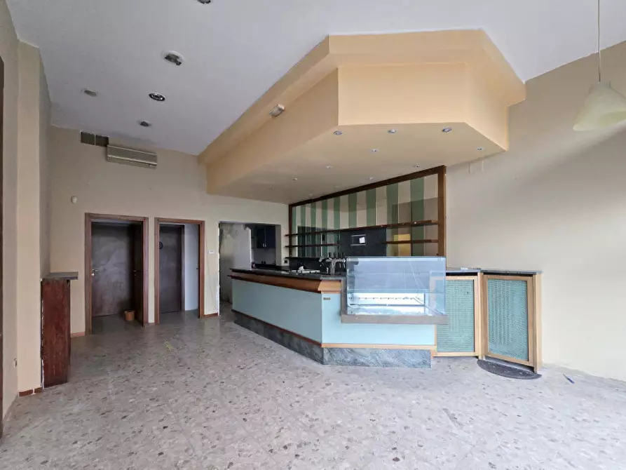 Immagine 3 di Negozio in vendita  in VIA CIARDI 6a a Treviso