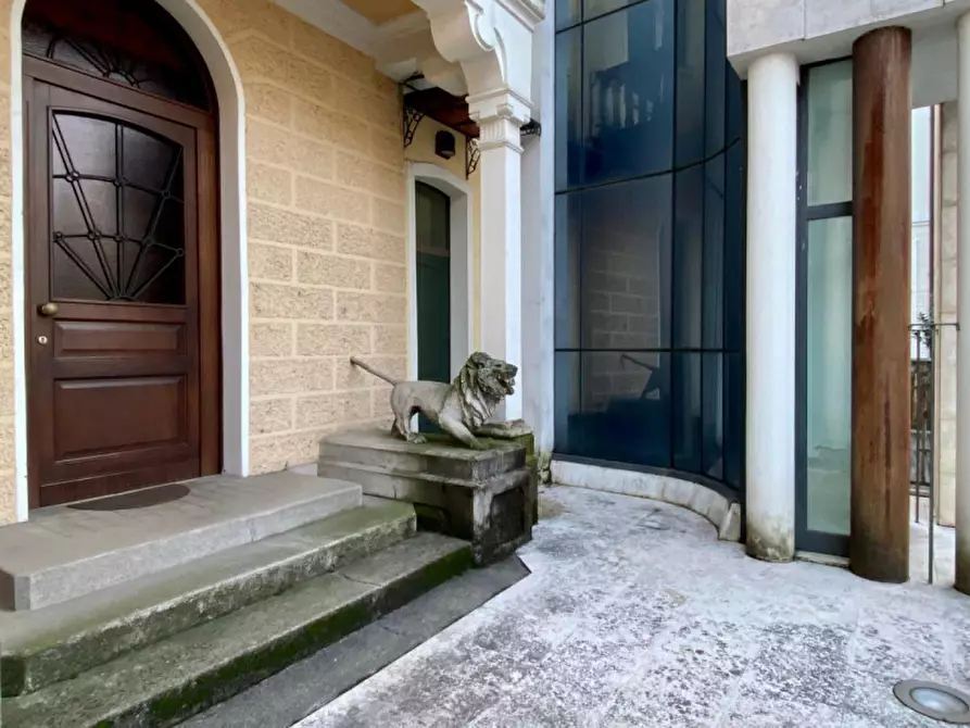 Immagine 1 di Loft/Open space in vendita  in Viale verona 43 a Vicenza