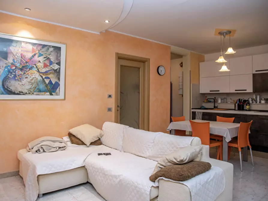 Immagine 1 di Appartamento in vendita  in Via Piccole Dolomiti a Lavagno