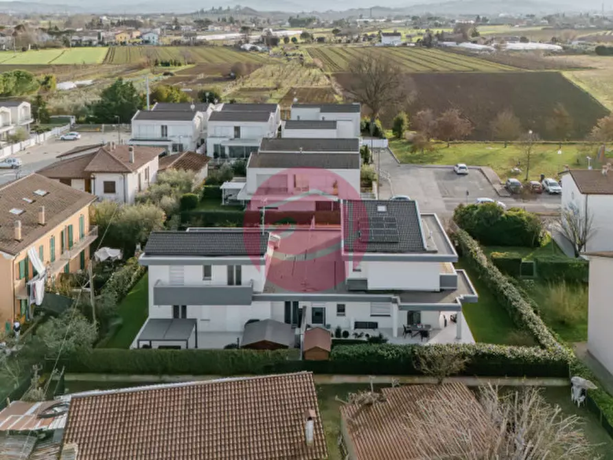 Immagine 5 di Villa in vendita  in Via Marino Della Pasqua a Santarcangelo Di Romagna