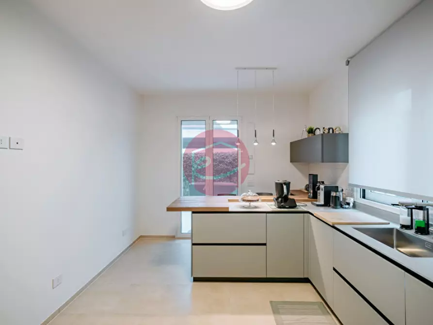 Immagine 14 di Villa in vendita  in Via Marino Della Pasqua a Santarcangelo Di Romagna