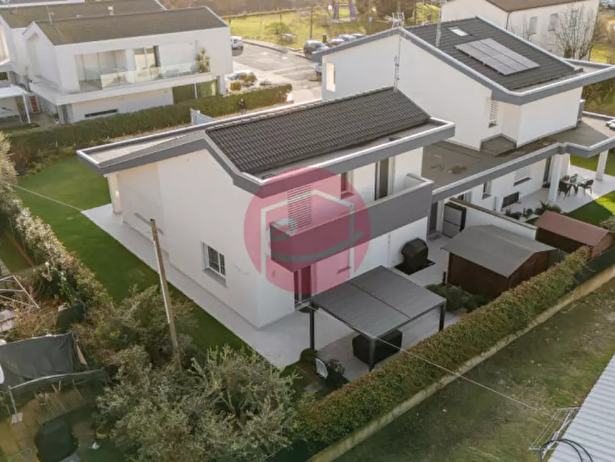 Immagine 30 di Villa in vendita  in Via Marino Della Pasqua a Santarcangelo Di Romagna