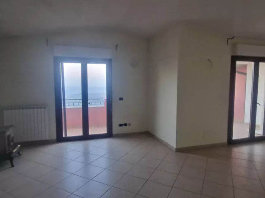 Immagine 3 di Appartamento in vendita  in via acquacorrente a Città Sant'angelo