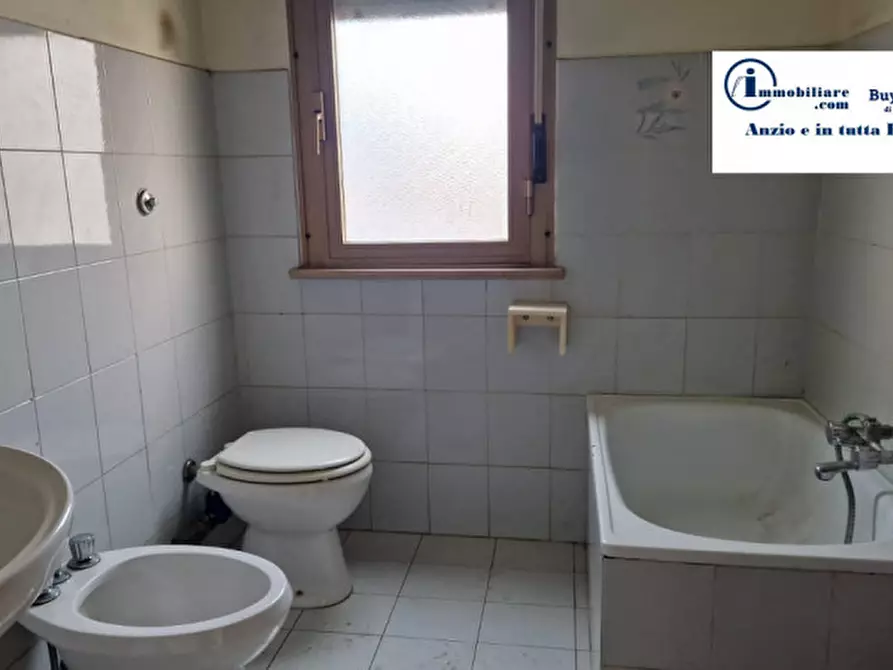 Immagine 17 di Appartamento in vendita  in Via Santa Lucia Filippini a Nettuno