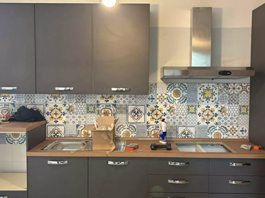 Immagine 1 di Camera in affitto  in via giovanni paladino 4 a Napoli