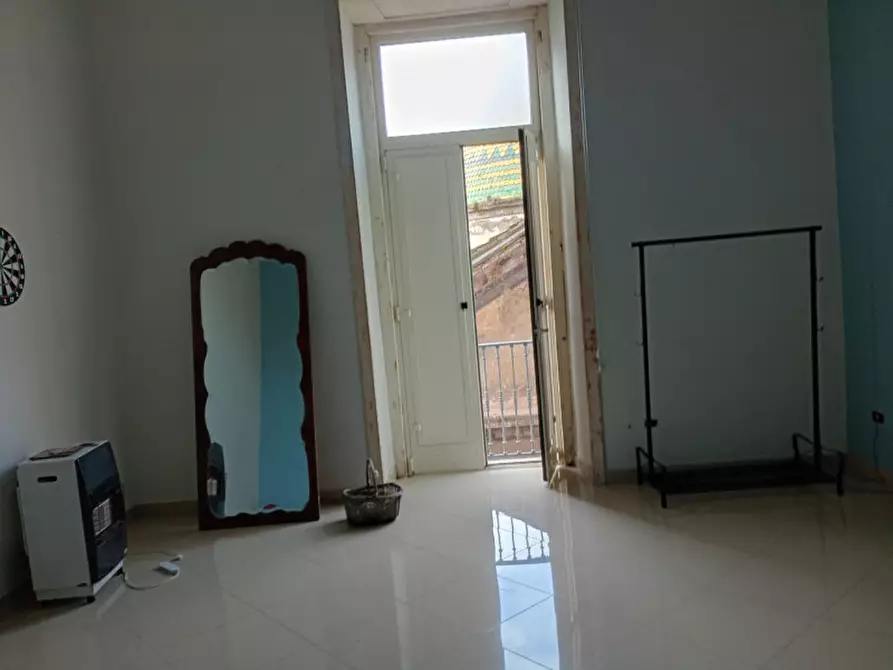 Immagine 22 di Camera in affitto  in via giovanni paladino 4 a Napoli