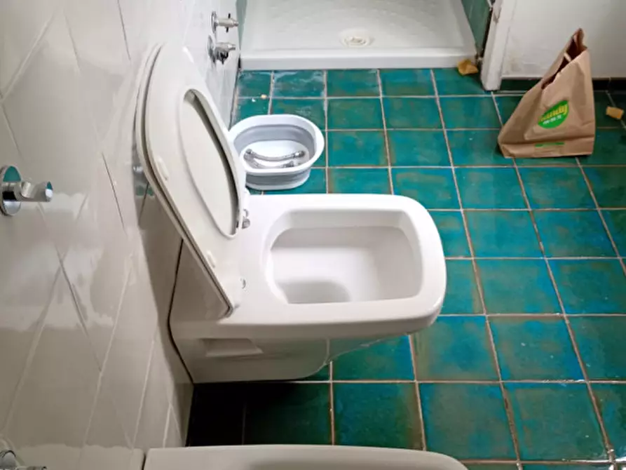 Immagine 51 di Camera in affitto  in via giovanni paladino 4 a Napoli