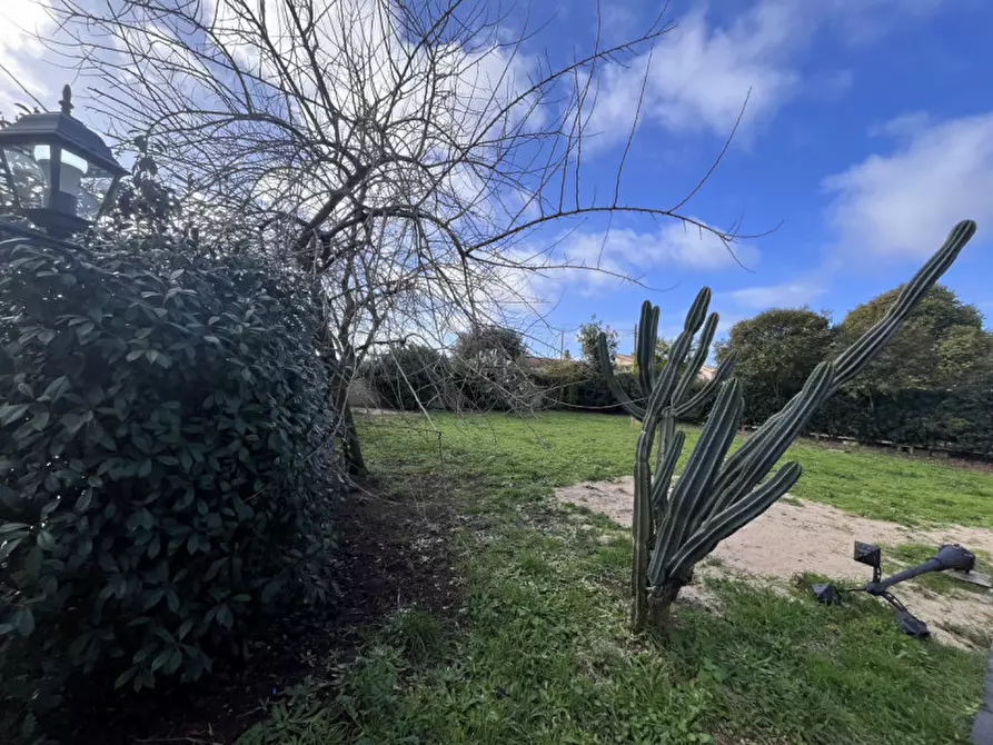 Immagine 6 di Casa indipendente in vendita  in VIA ETNA a Aprilia