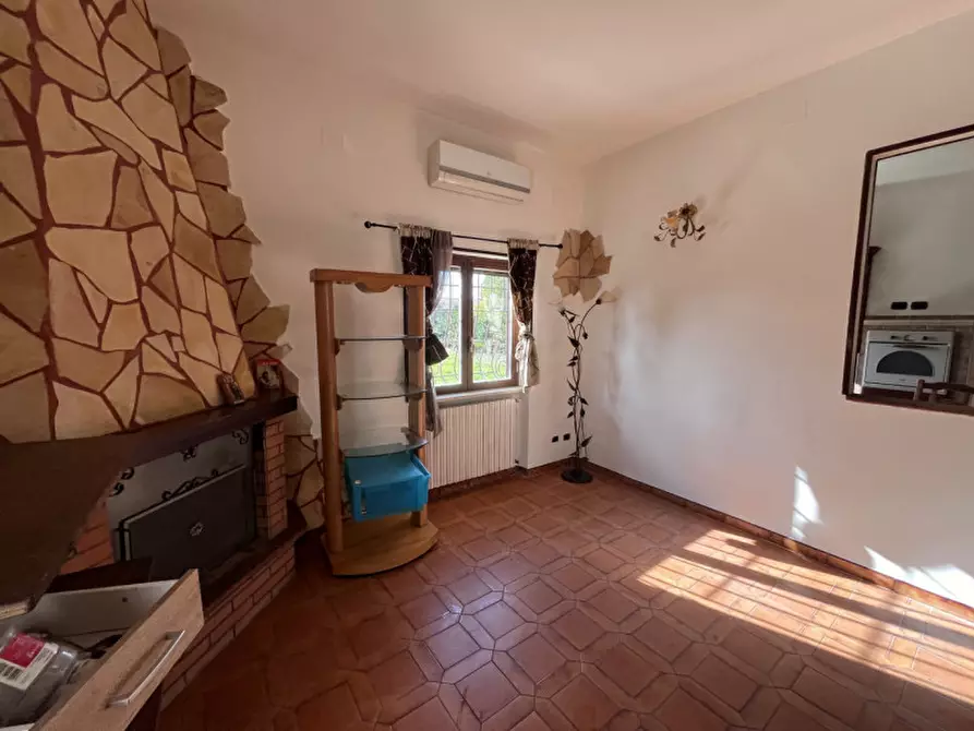 Immagine 13 di Casa indipendente in vendita  in VIA ETNA a Aprilia