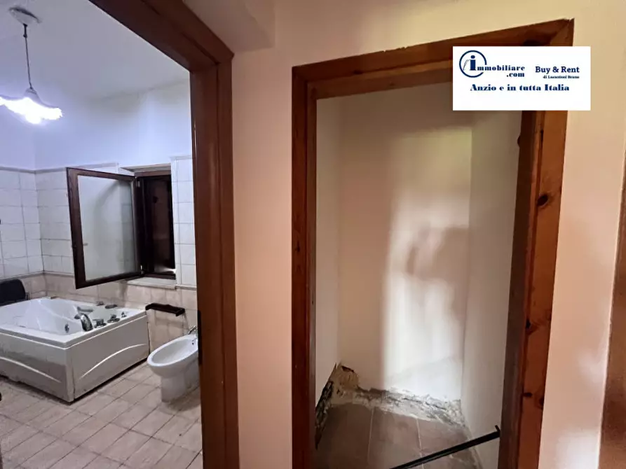 Immagine 19 di Casa indipendente in vendita  in VIA ETNA a Aprilia