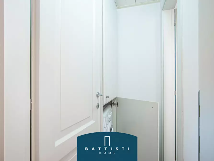 Immagine 15 di Appartamento in affitto  in Piazza Barberini a Roma