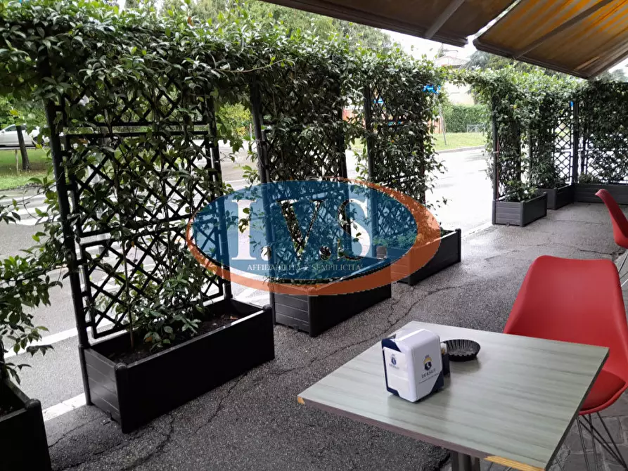 Immagine 6 di Attività commerciale in vendita  in Via Arzignano 9/11 a Vicenza