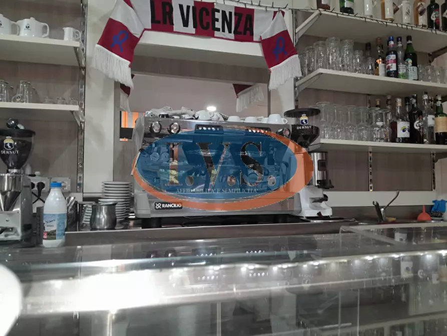 Immagine 7 di Attività commerciale in vendita  in Via Arzignano 9/11 a Vicenza