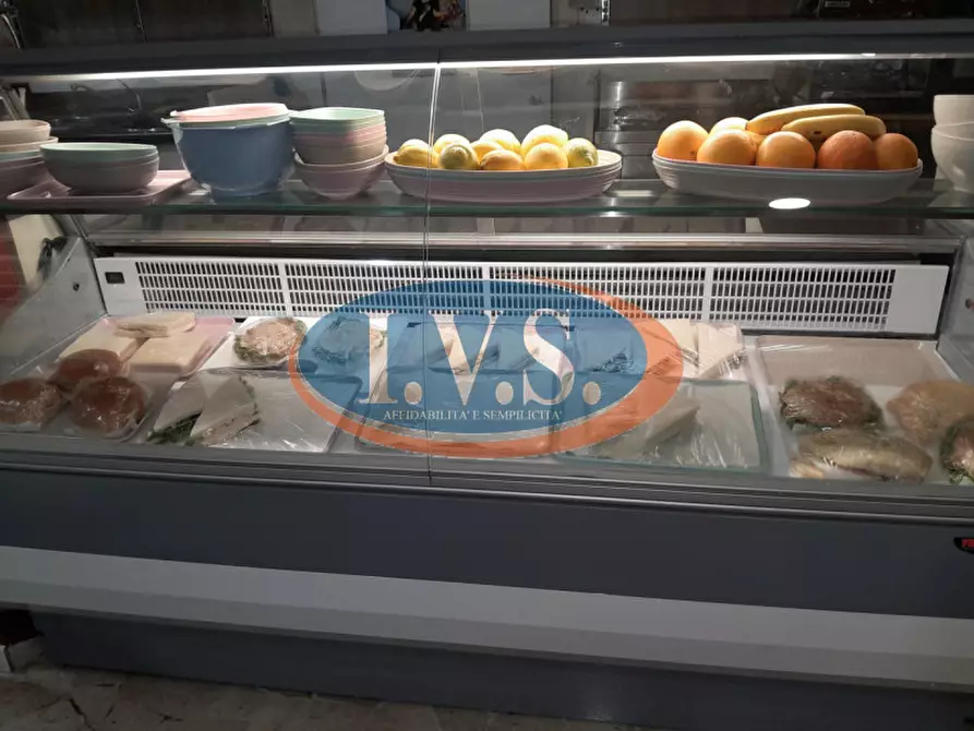 Immagine 11 di Attività commerciale in vendita  in Via Arzignano 9/11 a Vicenza