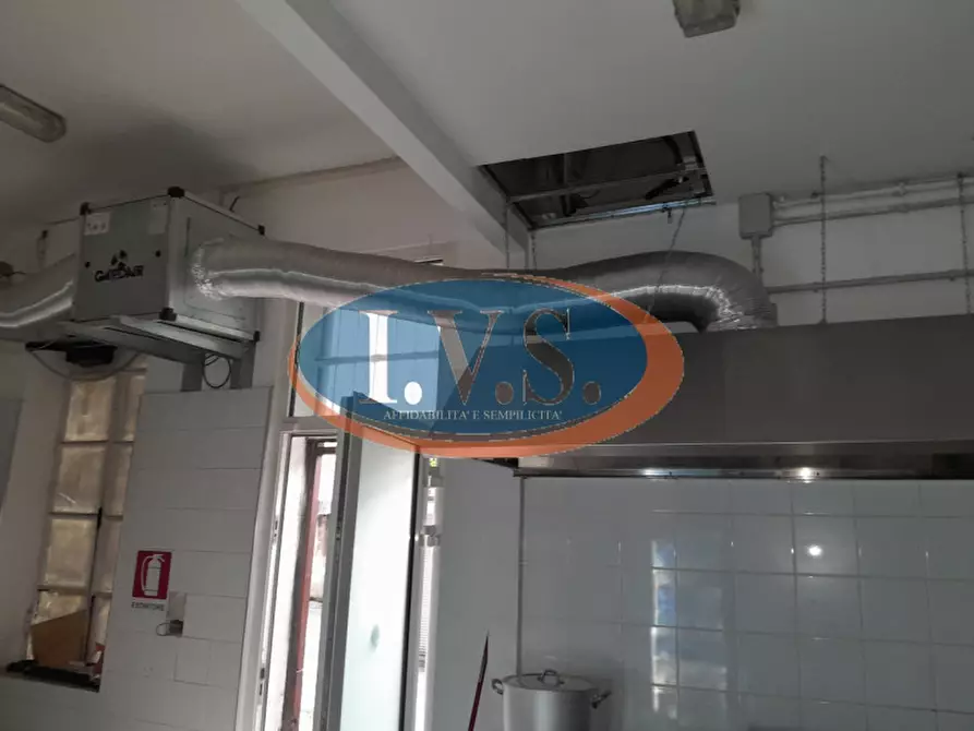 Immagine 24 di Attività commerciale in vendita  in Via Arzignano 9/11 a Vicenza