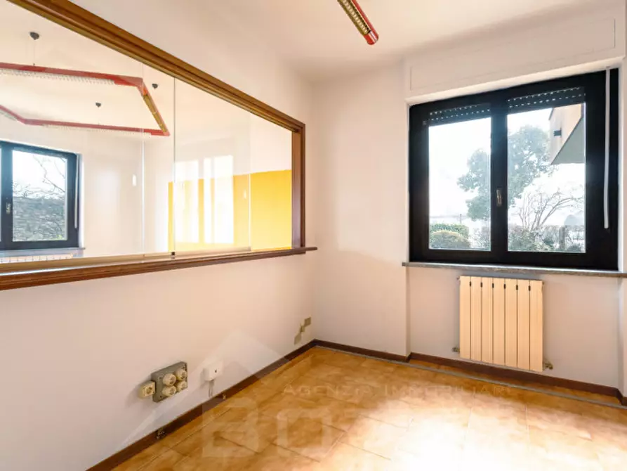 Immagine 4 di Appartamento in vendita  in Via Arona 65 a Borgomanero