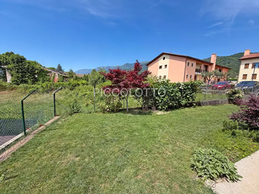 Immagine 3 di Villetta a schiera in vendita  in Via Pieve a Cavaso Del Tomba