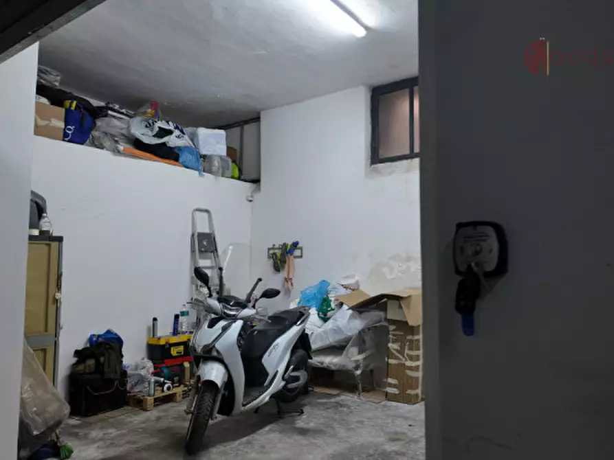 Immagine 5 di Garage in vendita  in Via Piave 138 a Palermo