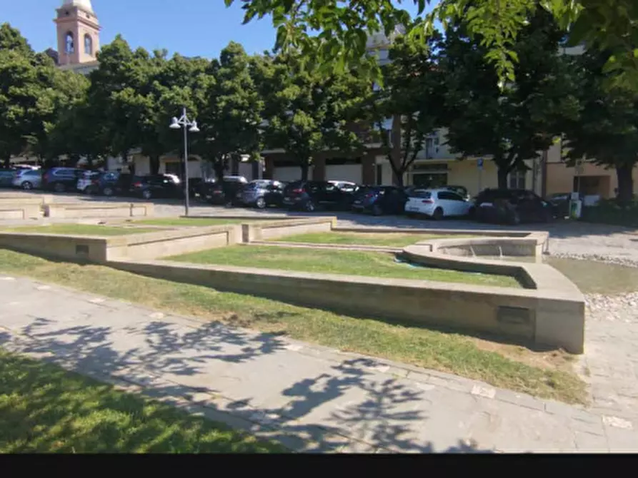 Immagine 20 di Attività commerciale in affitto  a Santarcangelo Di Romagna