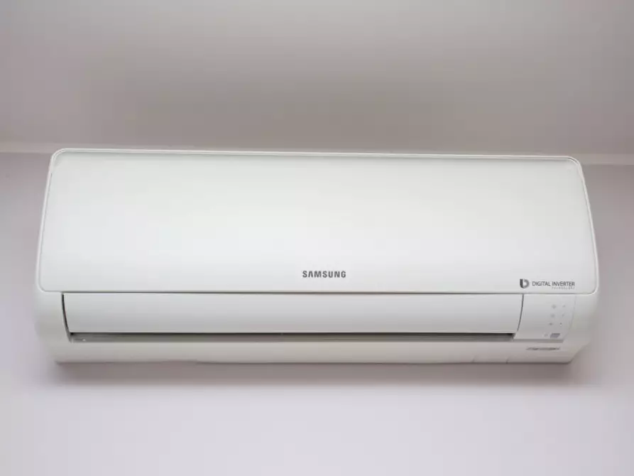 Immagine 35 di Appartamento in vendita  in Via Lucio Cornelio Silla 110 a Milano