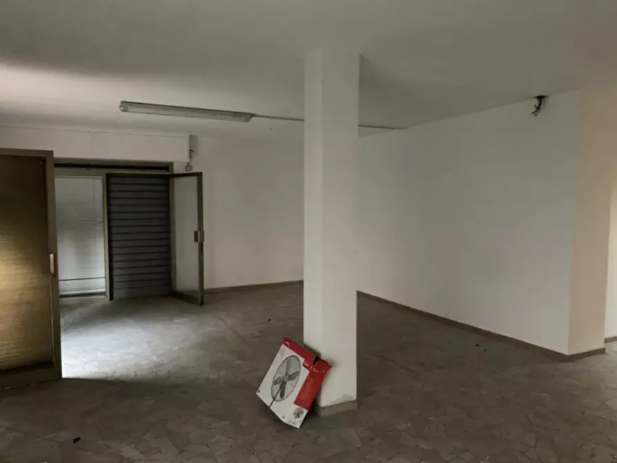 Immagine 7 di Negozio in vendita  in VIA FACCIOLI a Firenze