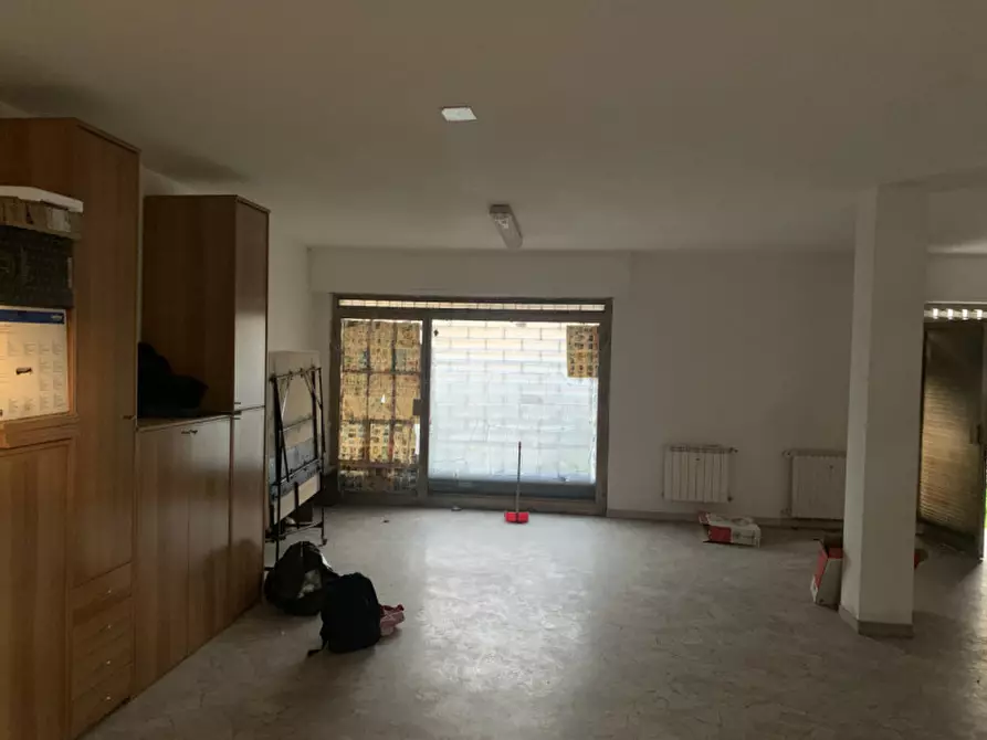 Immagine 8 di Negozio in vendita  in VIA FACCIOLI a Firenze