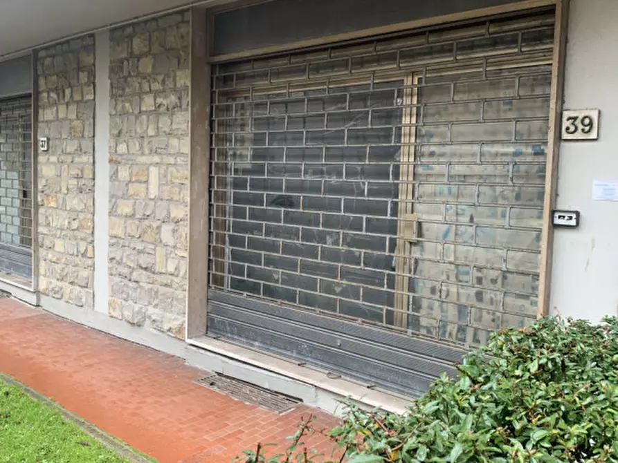 Immagine 10 di Negozio in vendita  in VIA FACCIOLI a Firenze
