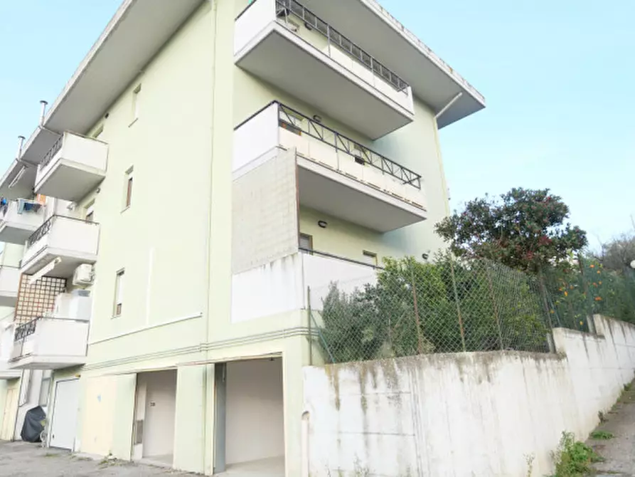 Immagine 1 di Appartamento in vendita  a Collecorvino