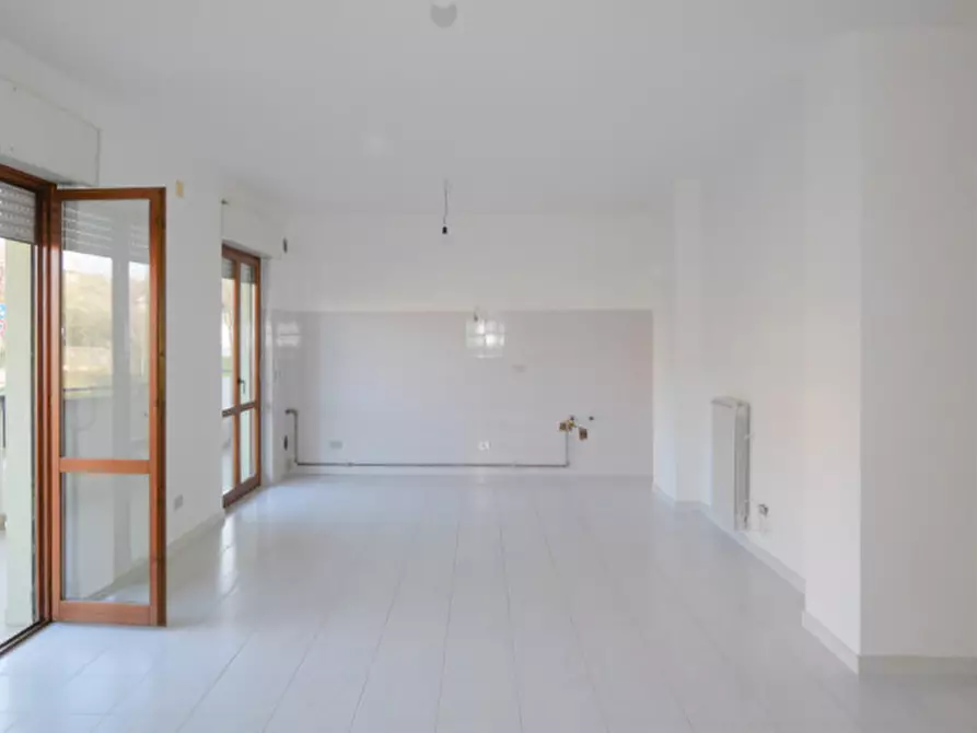 Immagine 2 di Appartamento in vendita  a Collecorvino